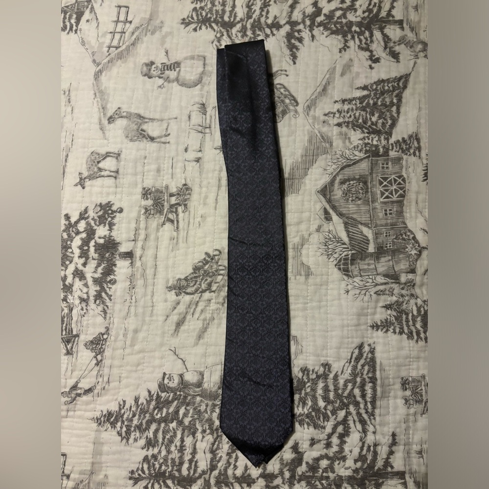 Hi Tie Tie